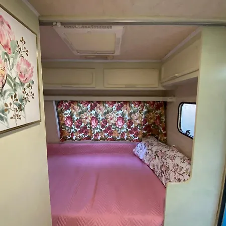 キャンプ場 Sunny House Caravans
